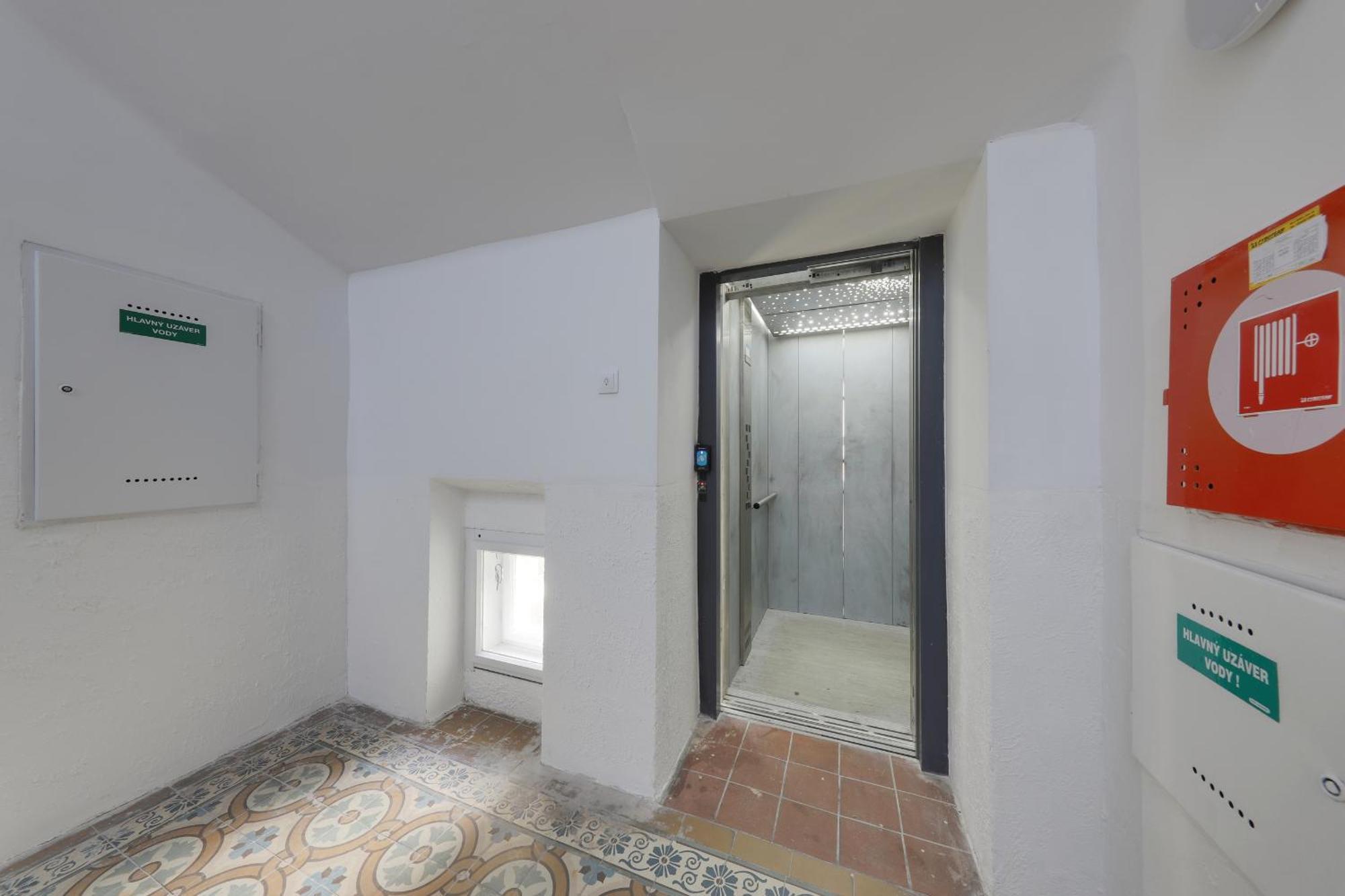 Aneri Apartment Old Town ブラチスラヴァ エクステリア 写真